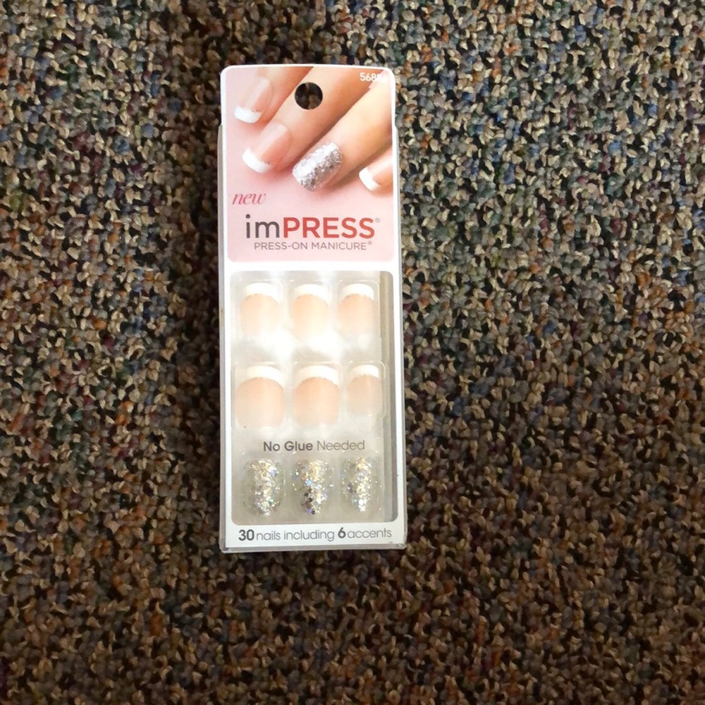 Press-on gel nails